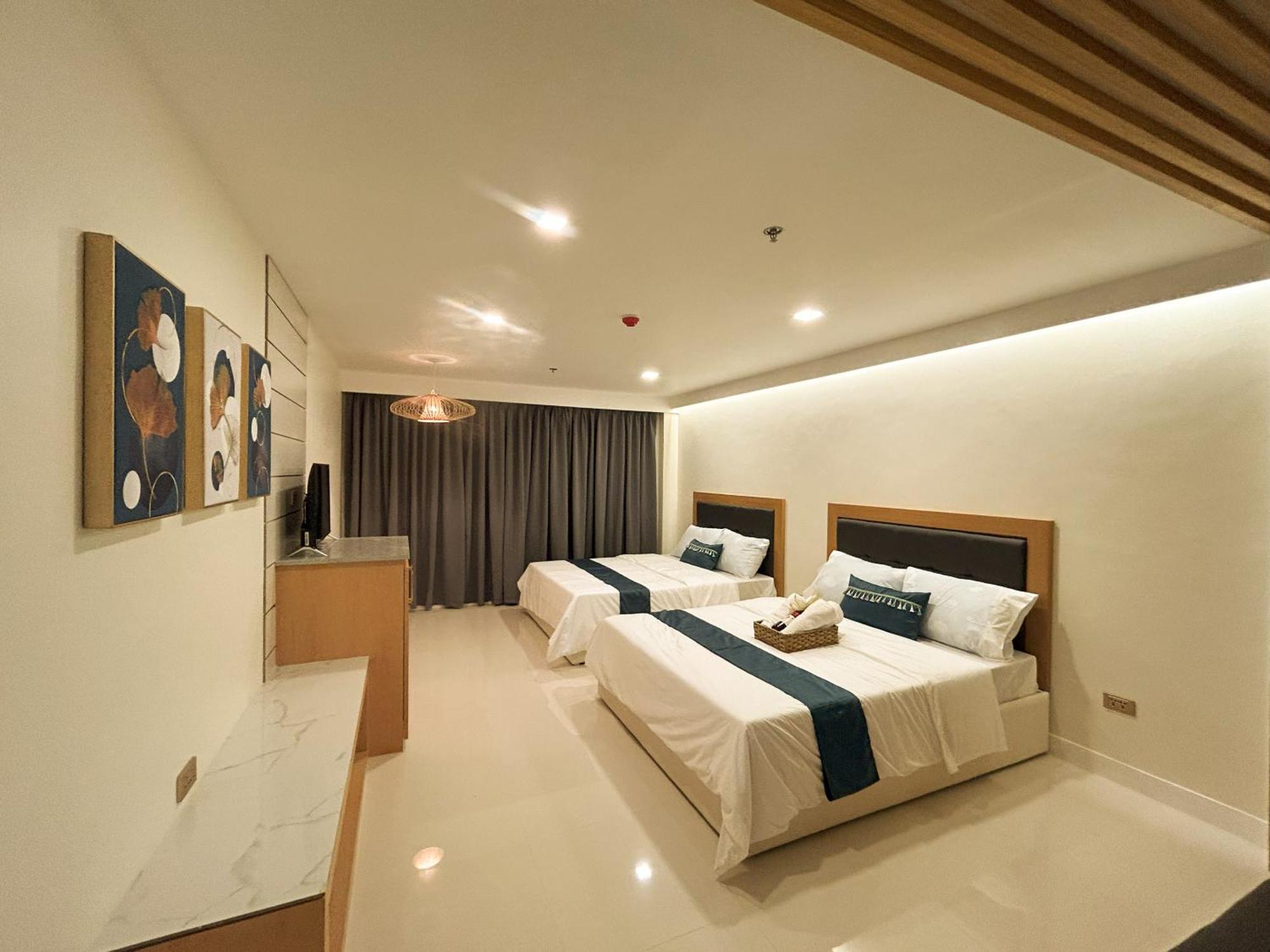 717 Residences Iloilo City Dış mekan fotoğraf