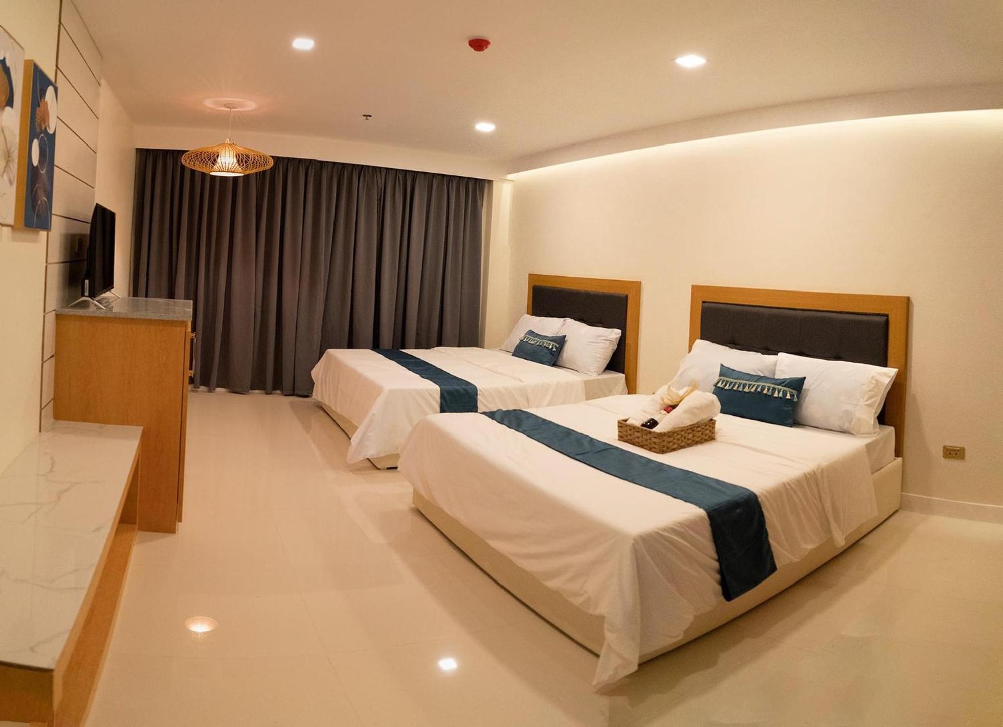 717 Residences Iloilo City Dış mekan fotoğraf